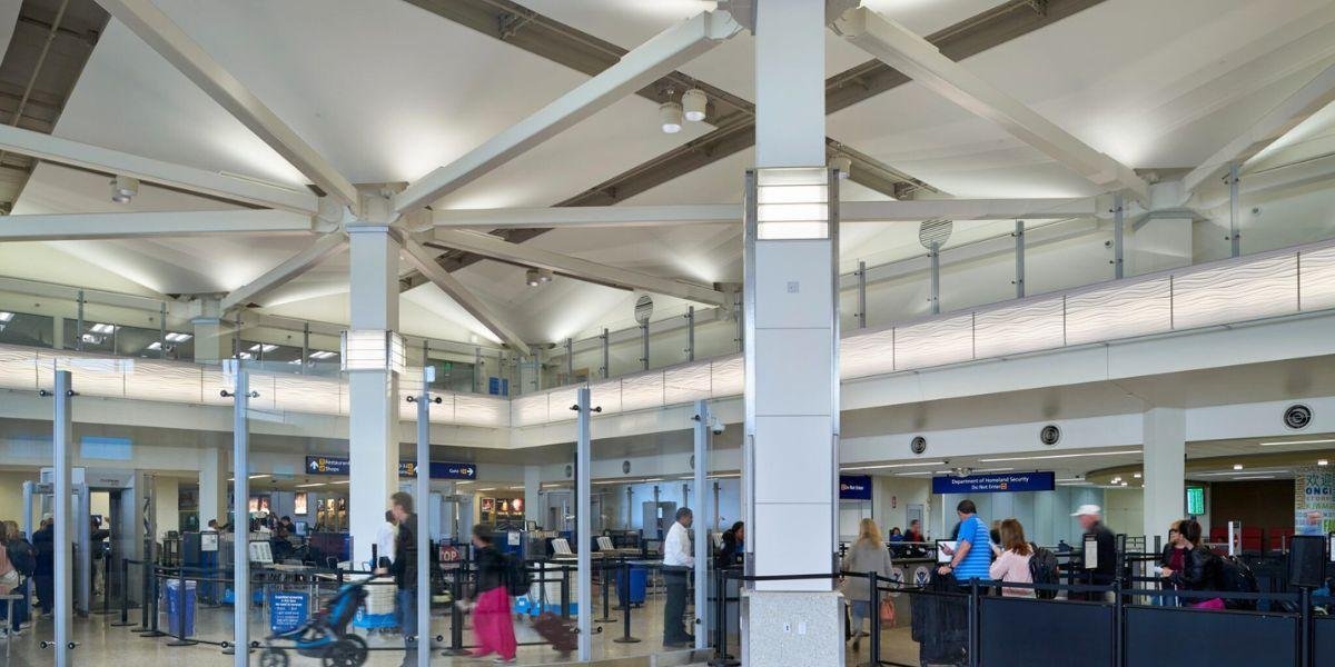 What Terminal is Hawaiian Airlines at Oakland International Airport