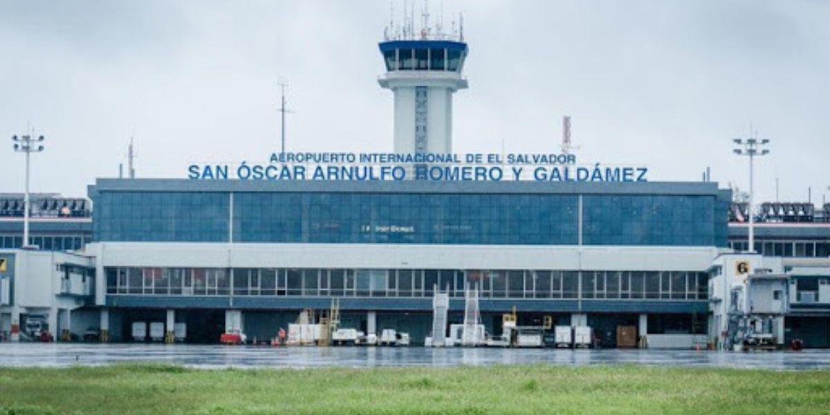 El Salvador Airport