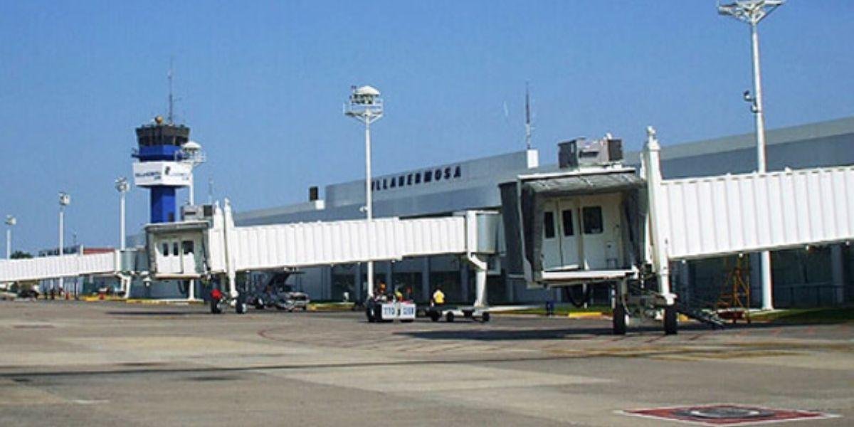 Carlos Rovirosa Pérez Airport